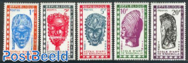 Postage due, wooden heads 5v