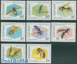 Bees 8v