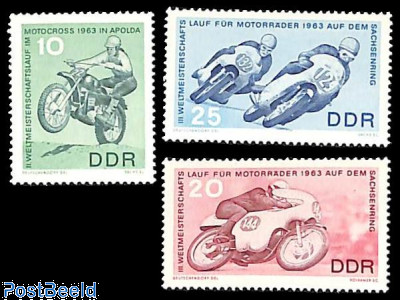 Motor cycling games 3v