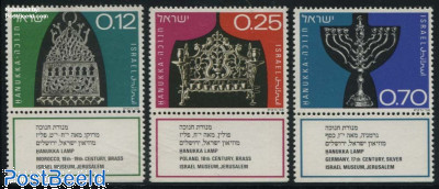 Chanukkah 3v