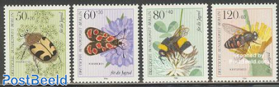 Youth, insects 4v